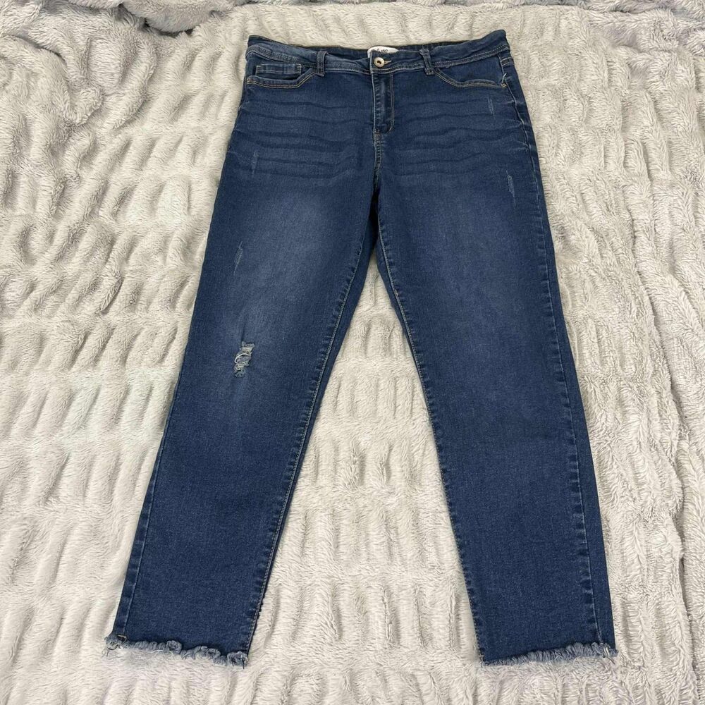 Threads & Others Jeans Women 15/32 Skinny Mid Rise Distressed Blue Raw Hem Denim